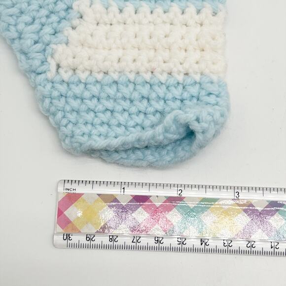 Vintage Handmade Blue and White Crocheted Kids Winter Mittens Gloves - Picture 4 of 4